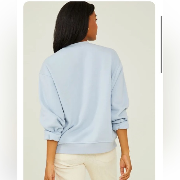 🦋 Altar'd State Women's Lt Blue Sweatshirt - Picture 3 of 7
